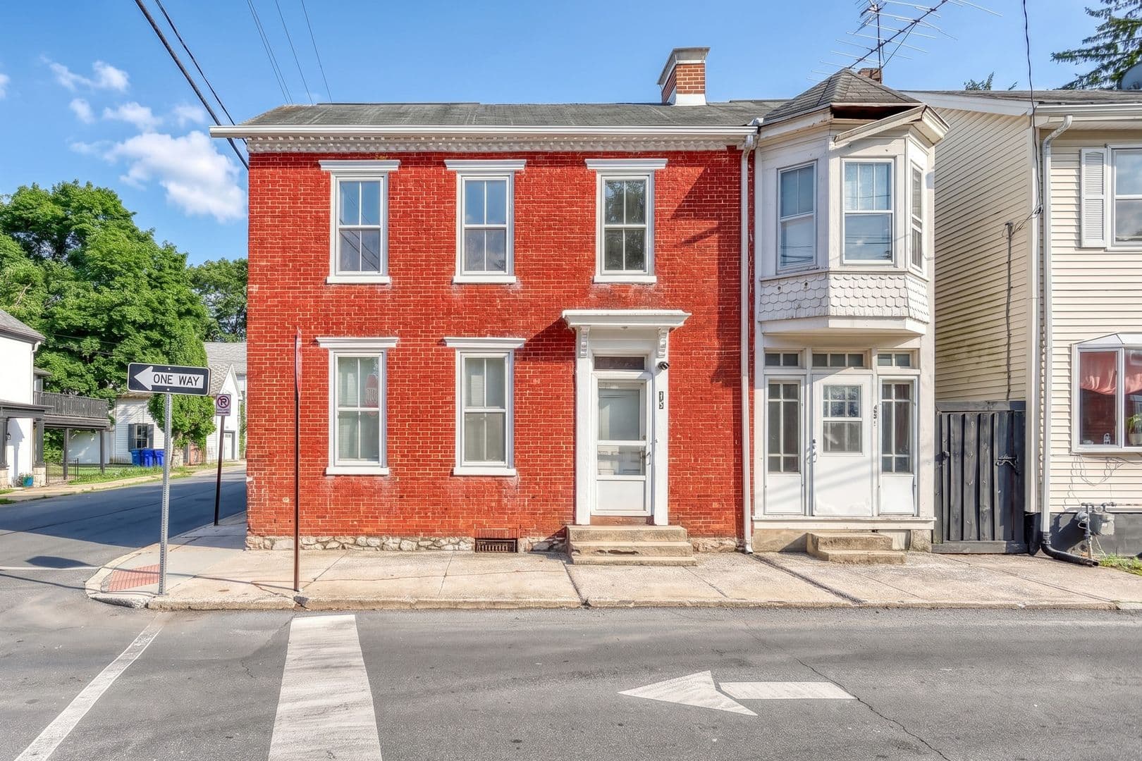 Mechanicsburg Apartment: 42 E Locust St