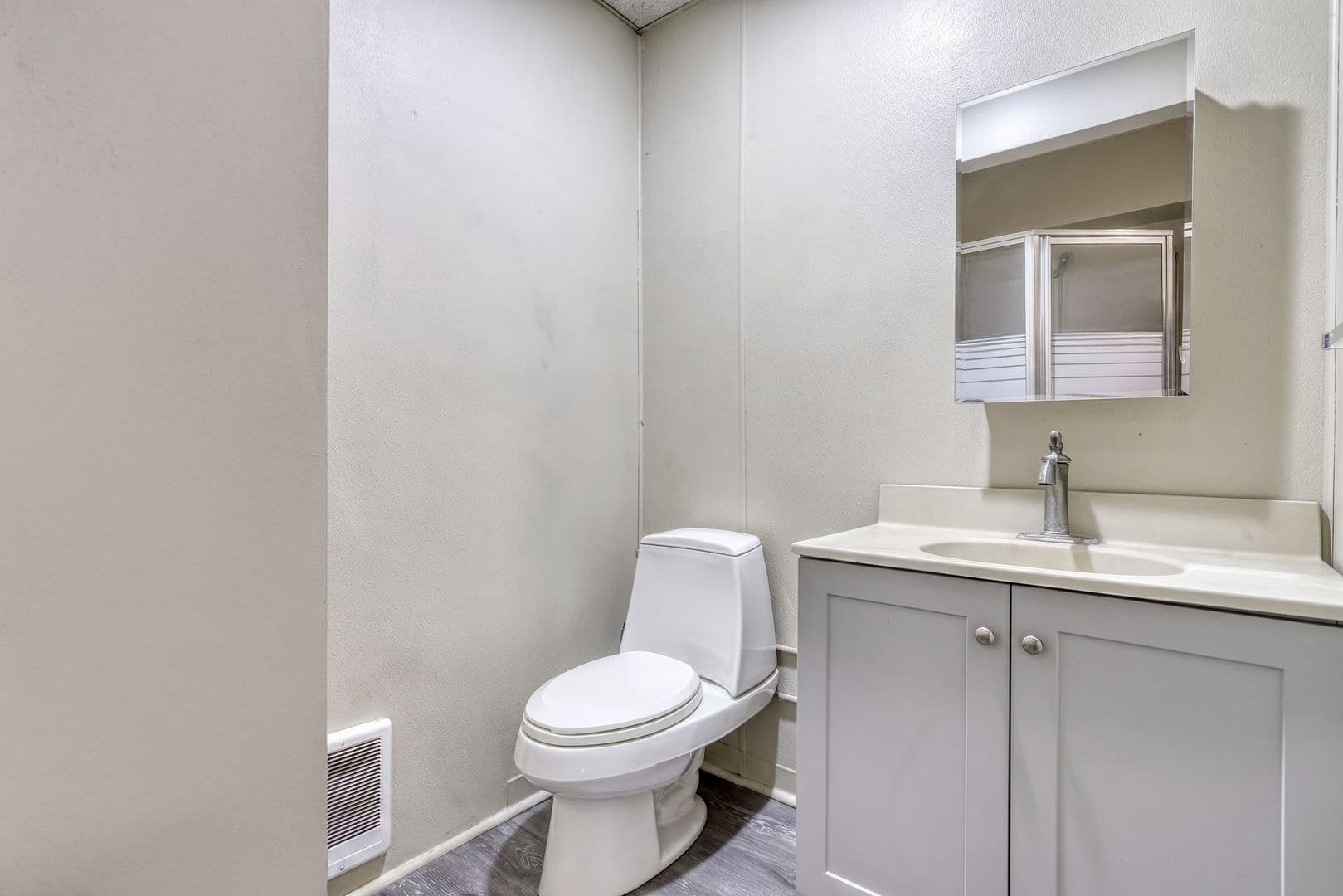Middletown Apartment: 213-217 S Union St