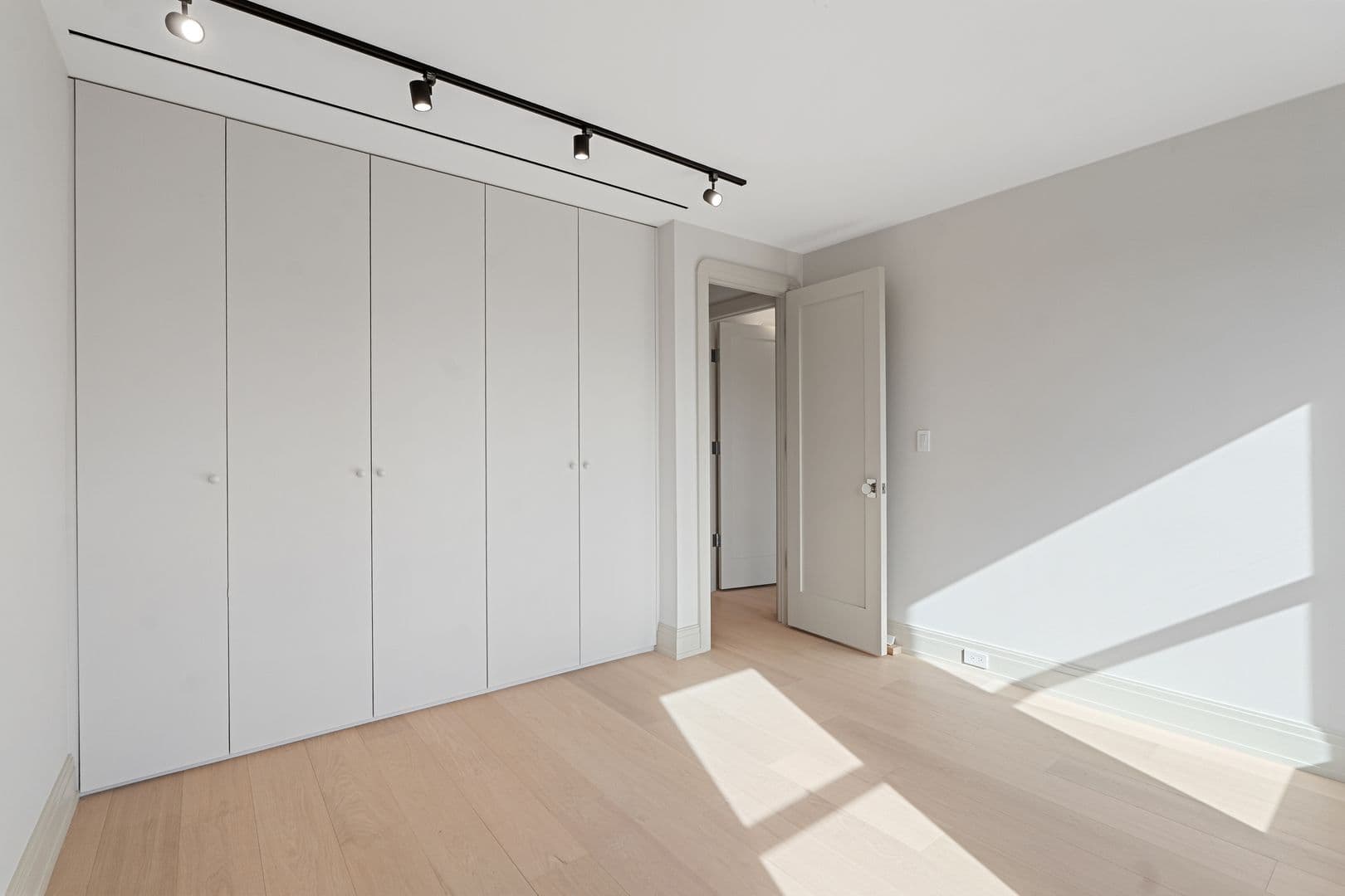 Voorhees Apartment: 501 Haddonfield Berlin Rd