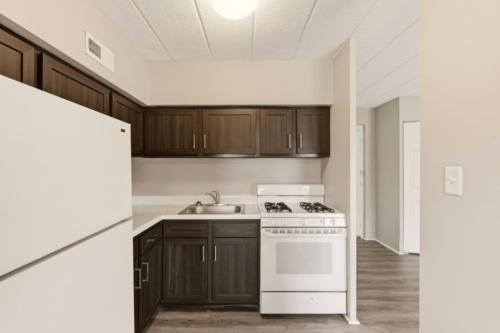 Somerdale Apartment: 309 N White Horse Pike
