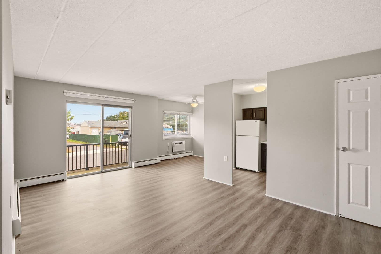 Somerdale Apartment: 309 N White Horse Pike