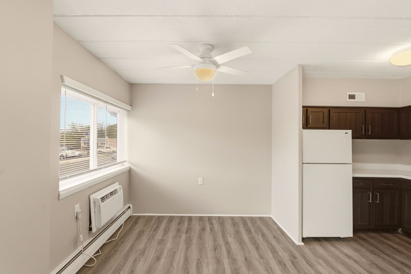 Somerdale Apartment: 309 N White Horse Pike