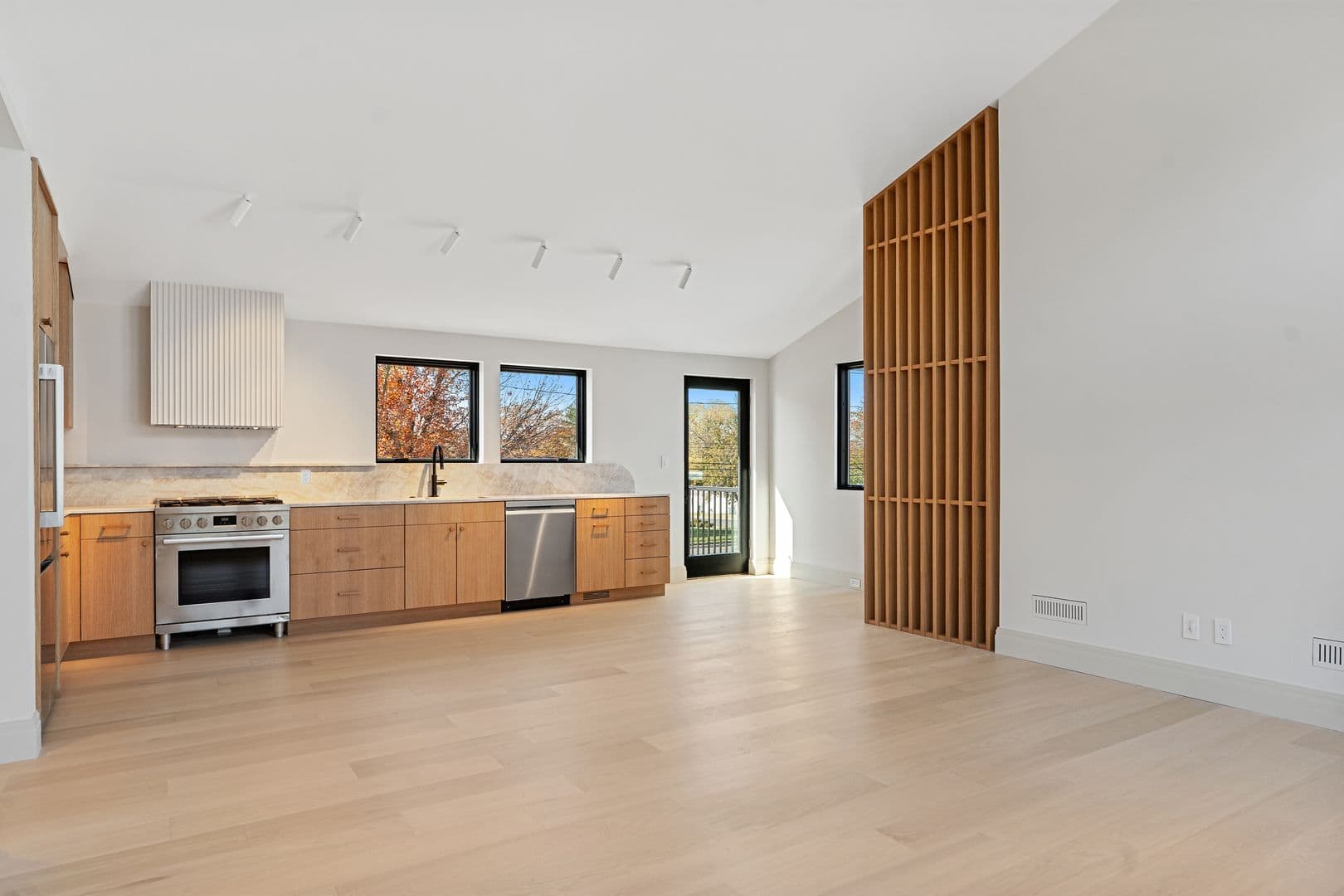 Voorhees Apartment: 501 Haddonfield Berlin Rd