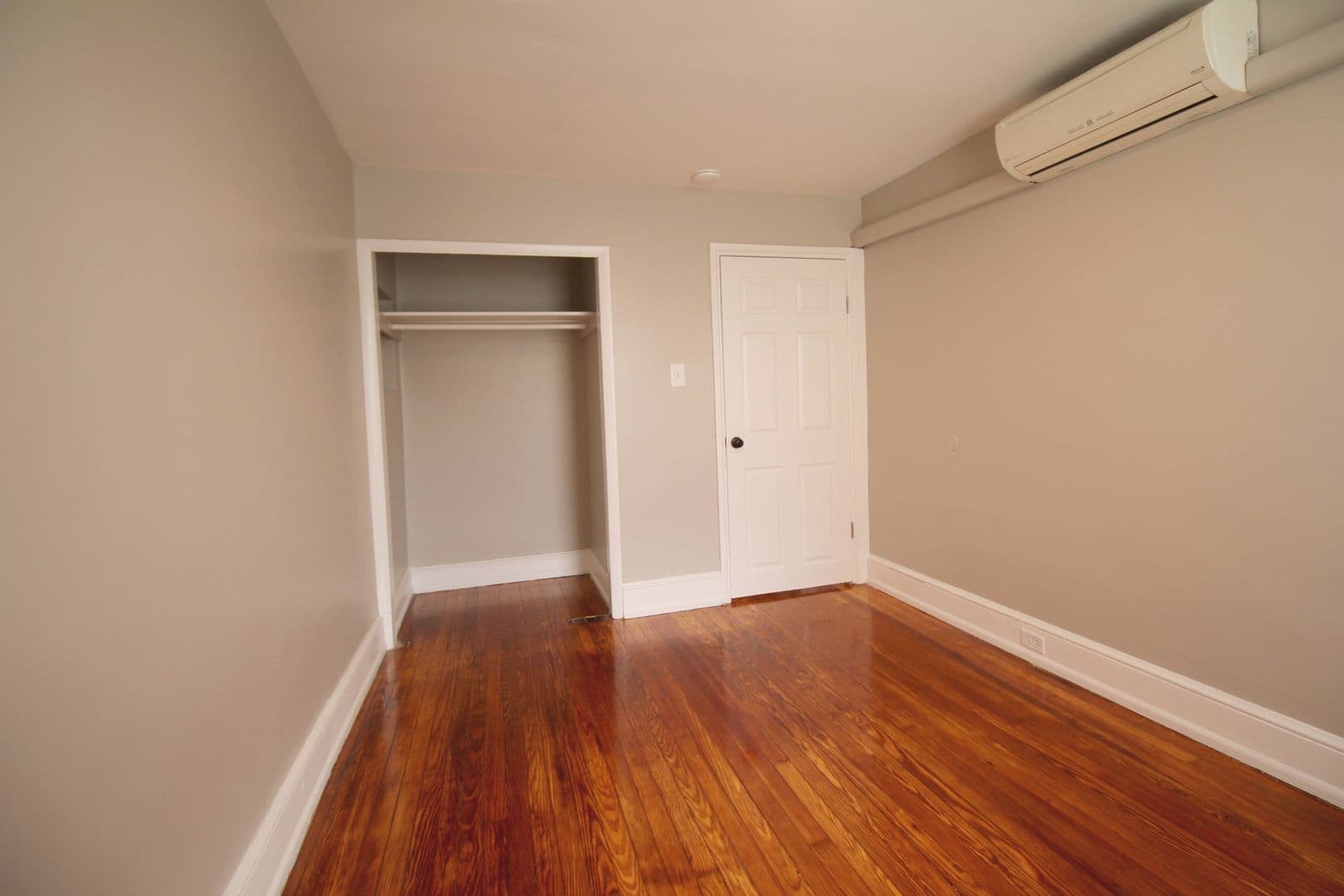 Audubon Apartment: 117 Chestnut St