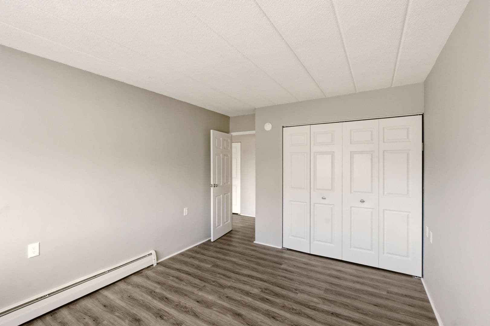 Somerdale Apartment: 309 N White Horse Pike