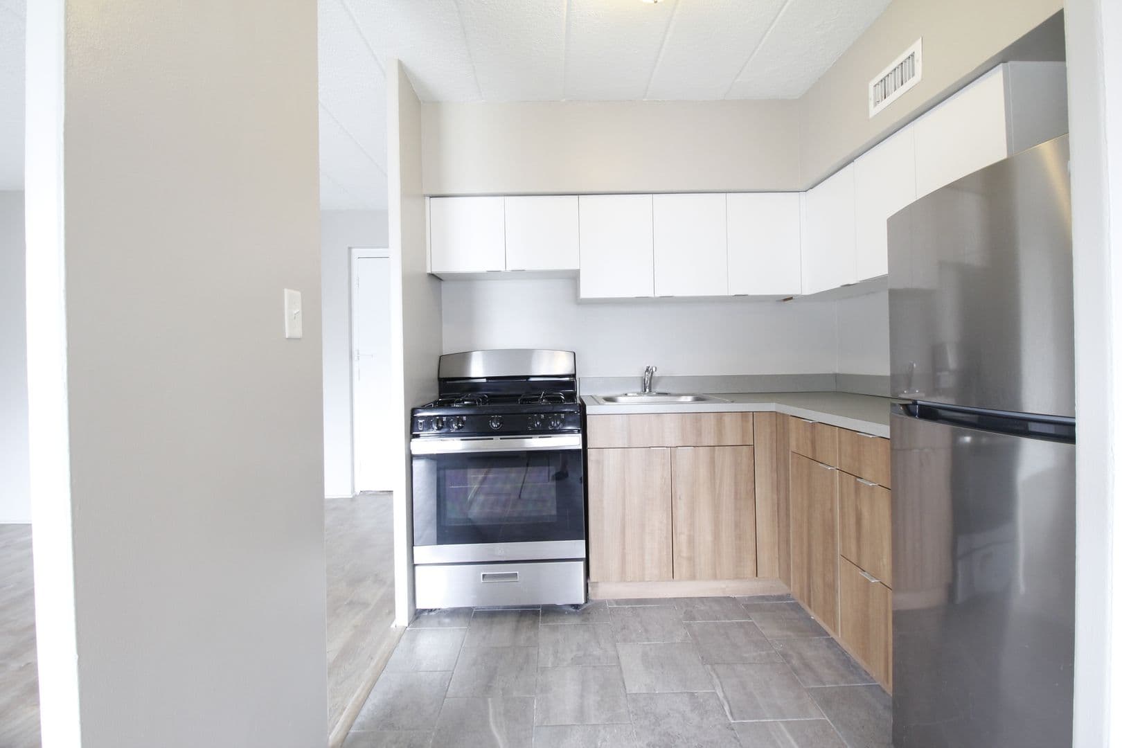 Somerdale Apartment: 309 N White Horse Pike