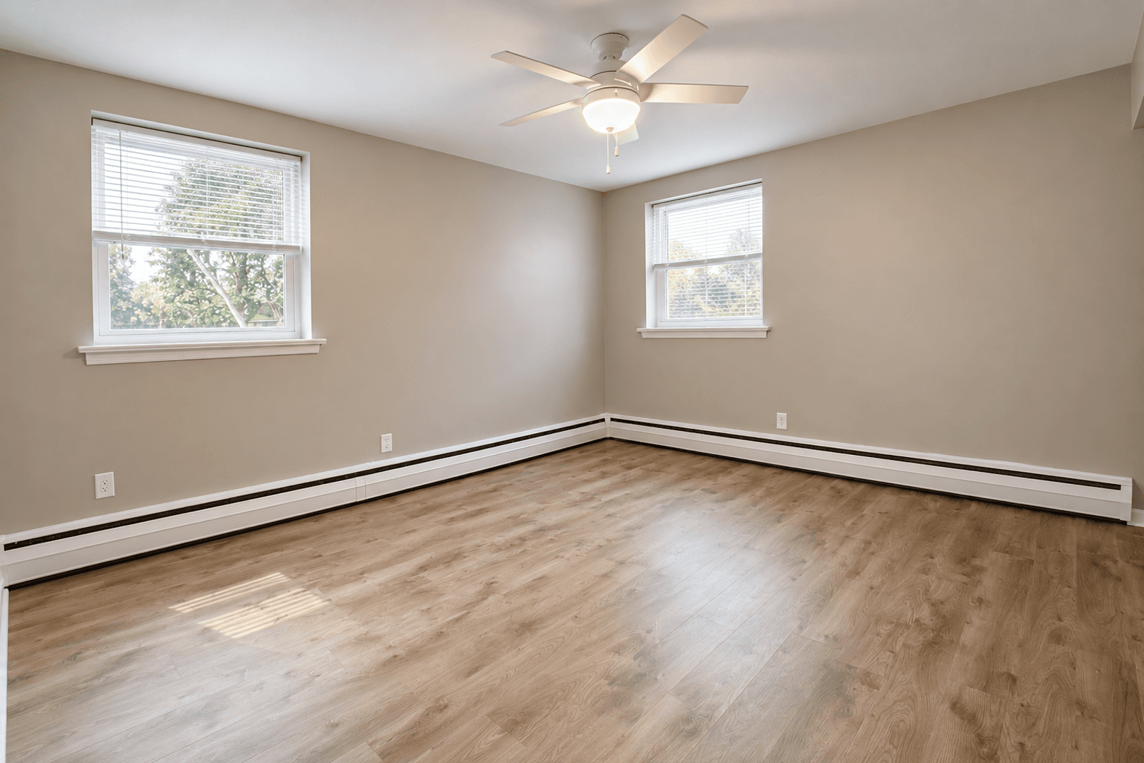 Haddon Heights Apartment: 100 White Horse Pike