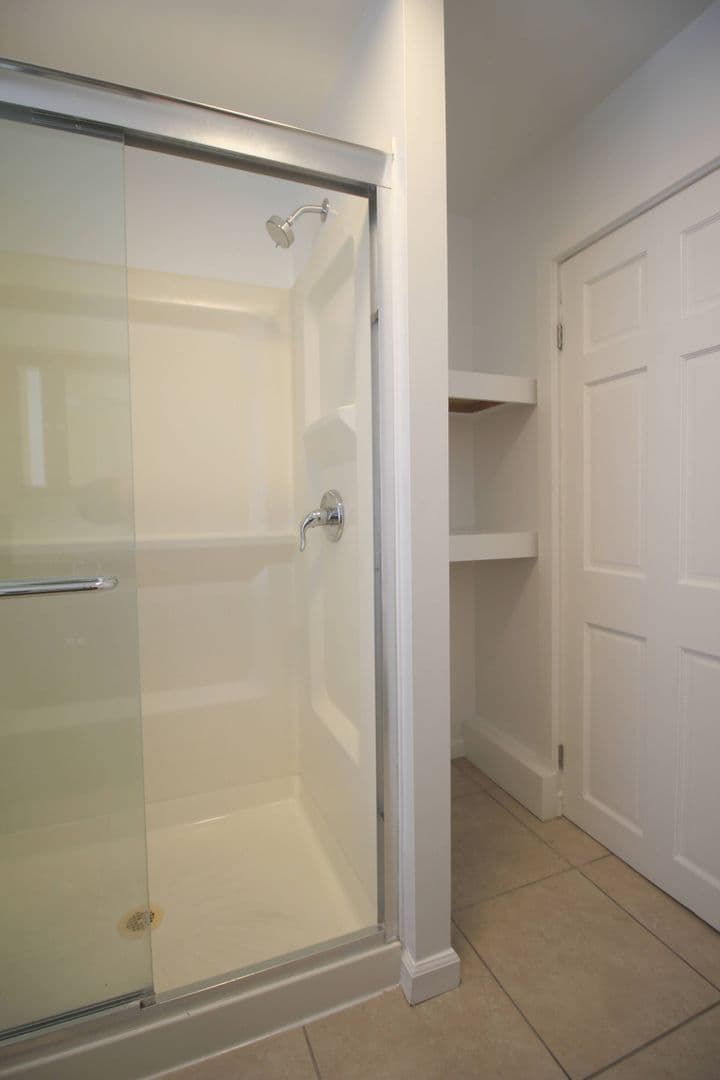 Audubon Apartment: 117 Chestnut St