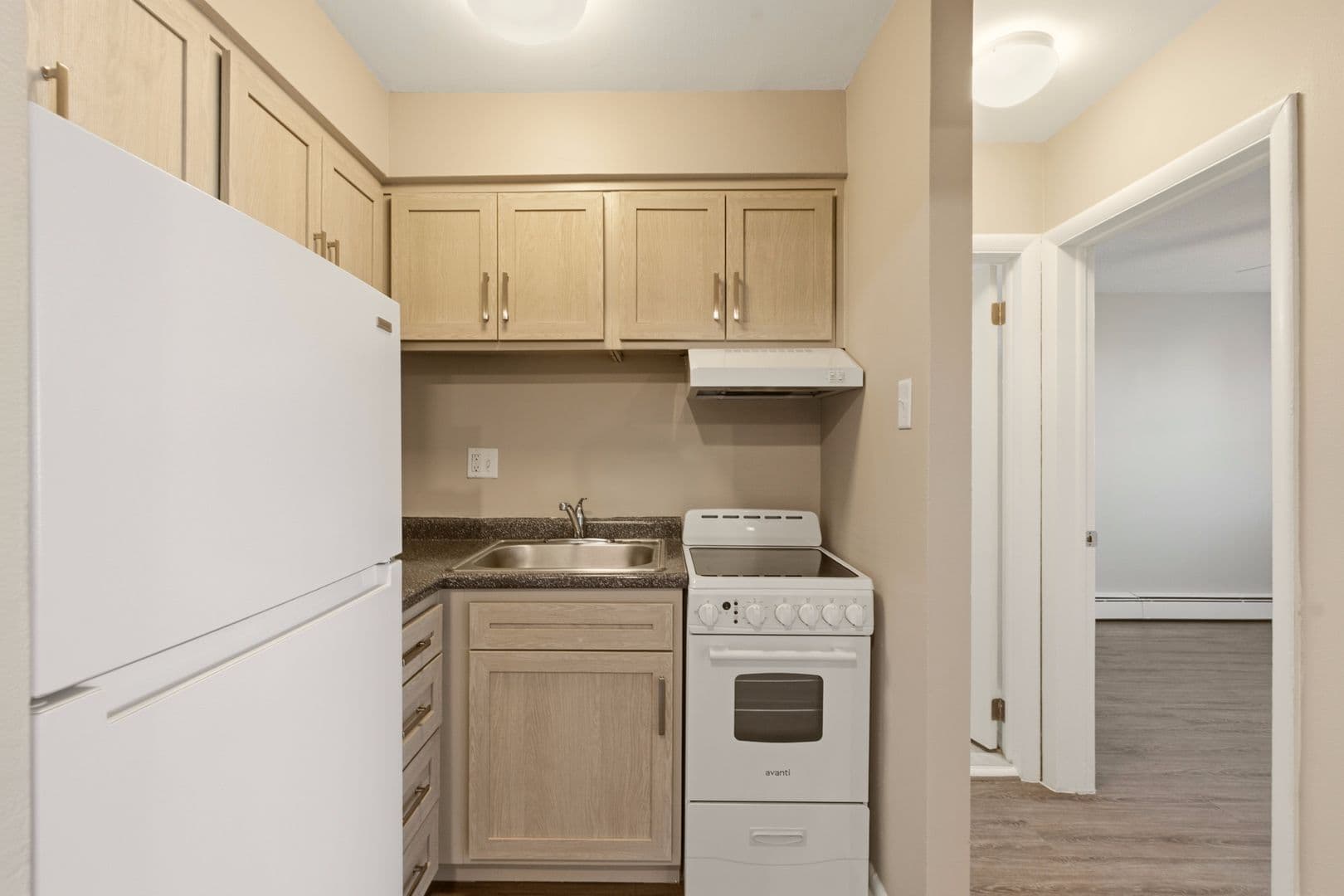 Audubon Apartment: 200 W Merchant St