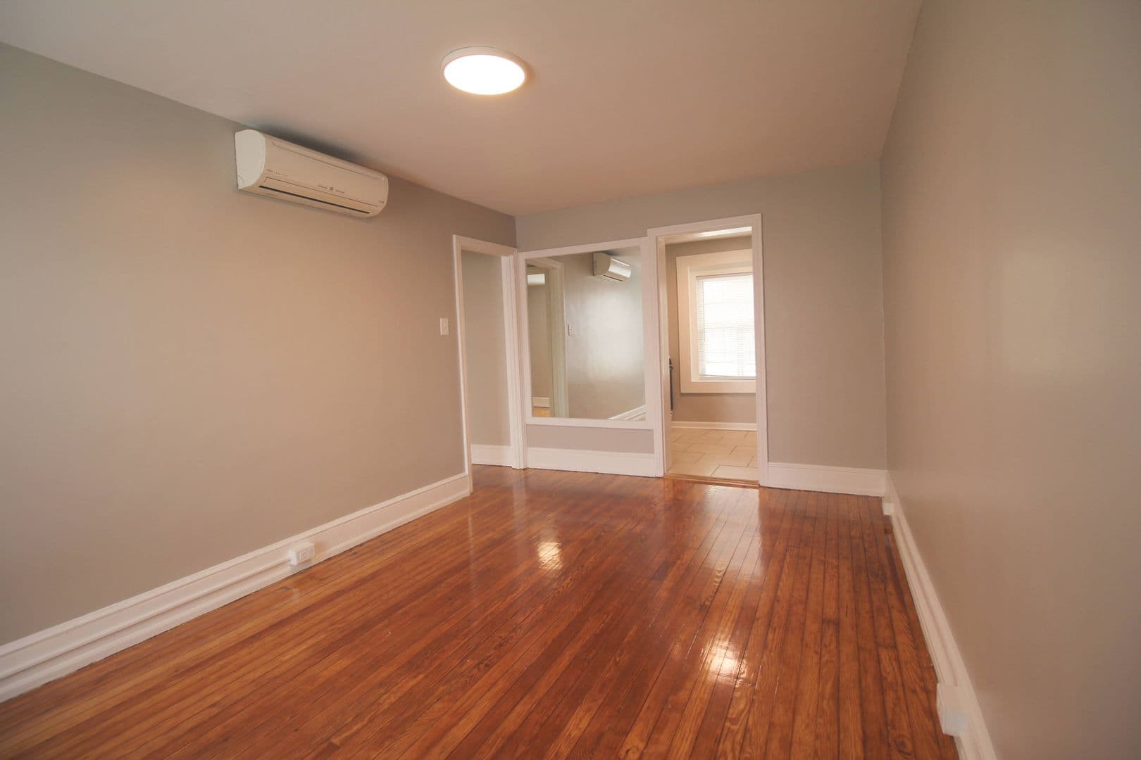 Audubon Apartment: 117 Chestnut St