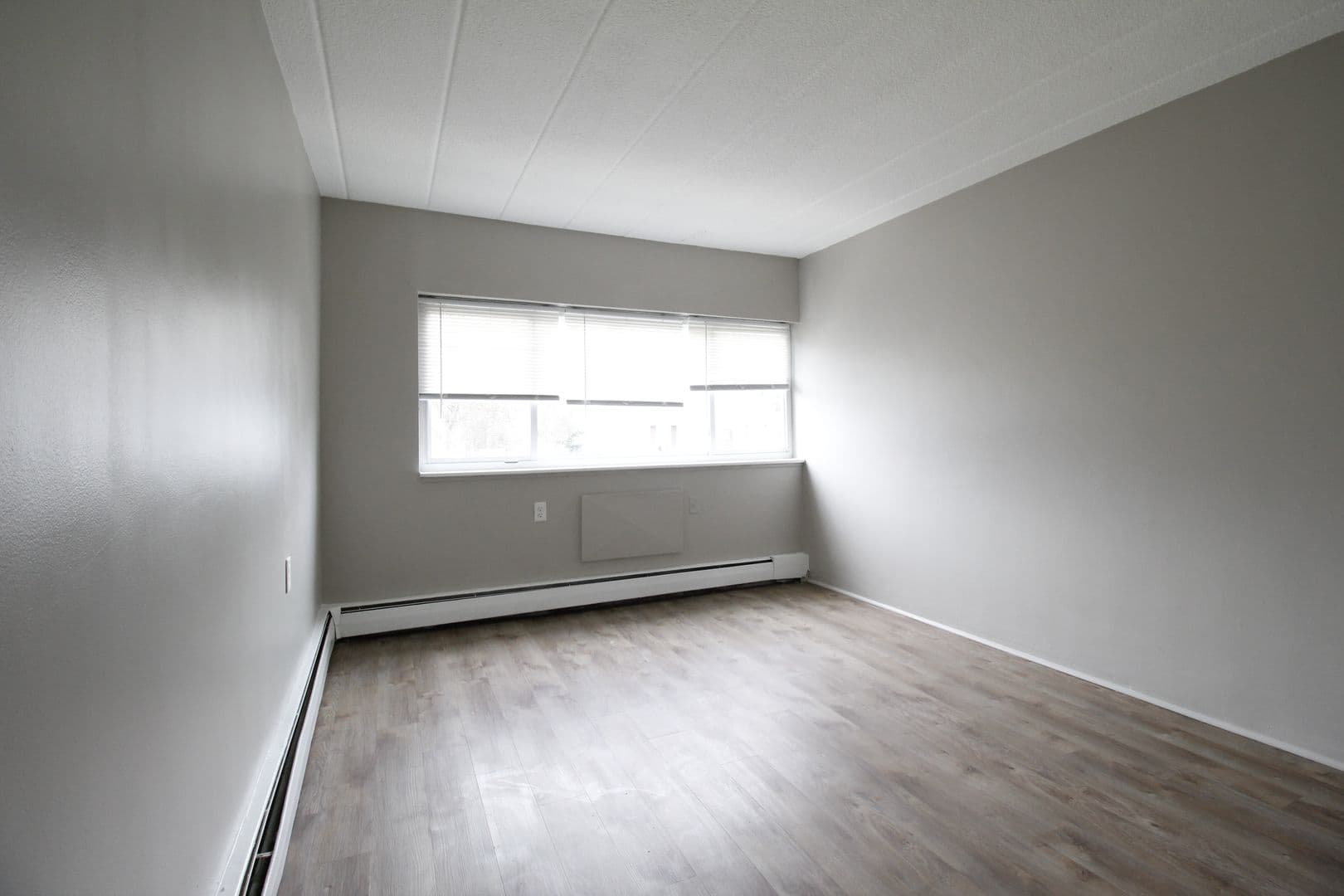 Somerdale Apartment: 309 N White Horse Pike