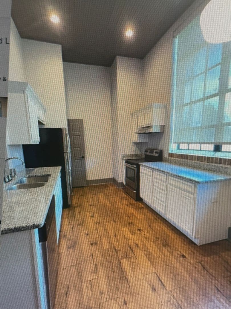 Madill Apartment: 15052 Fern Drive #101