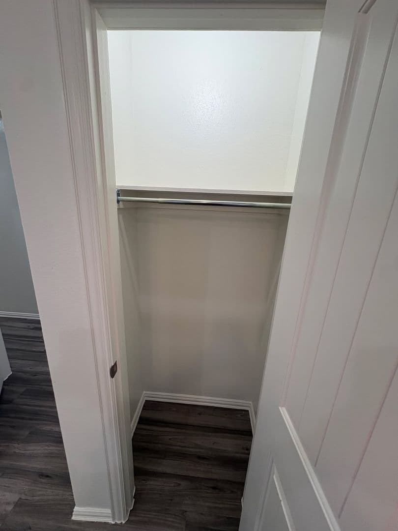 Dodge City Apartment: 3013 Choctaw St