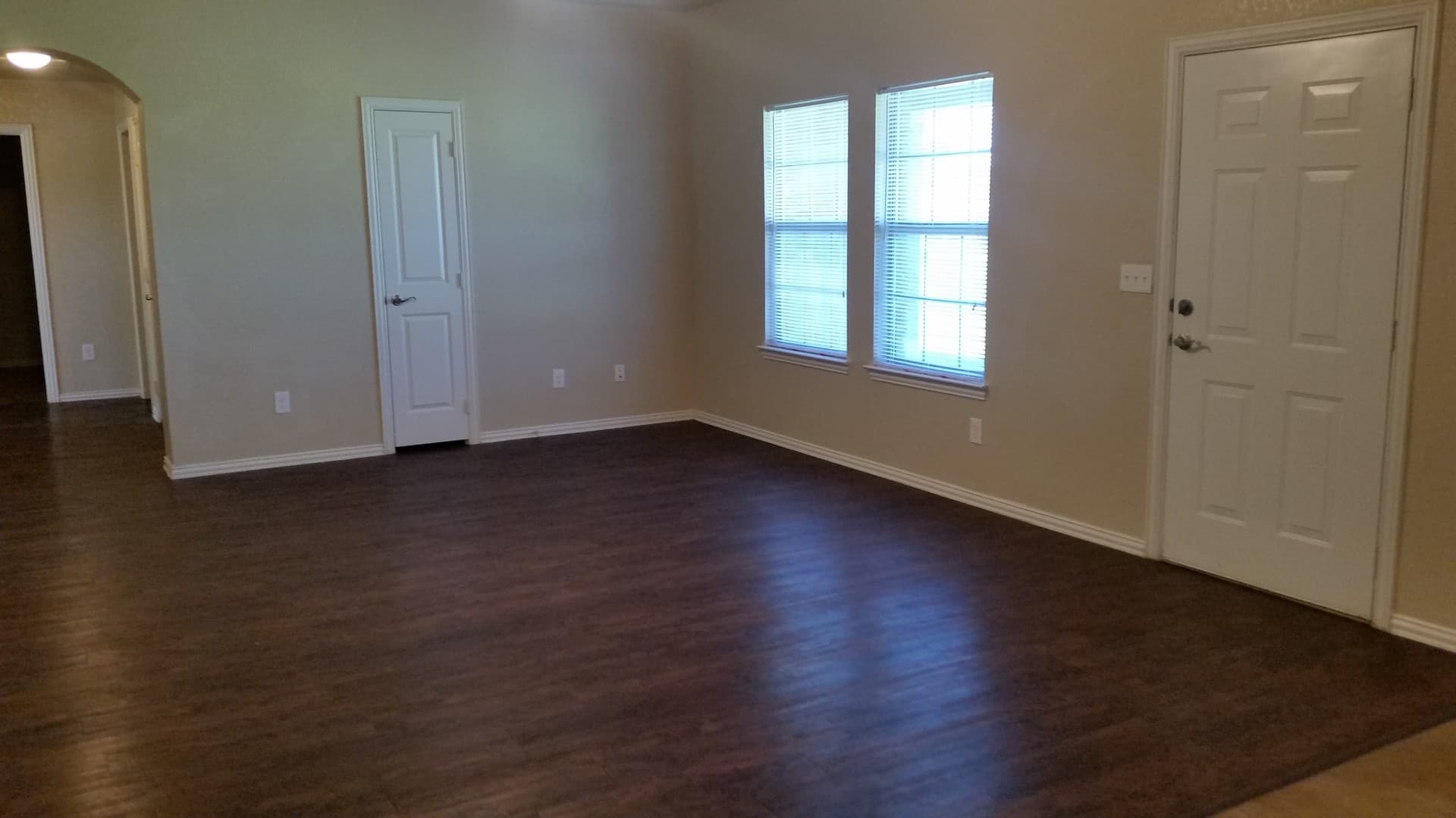 Duncan Apartment: 111 W Maple