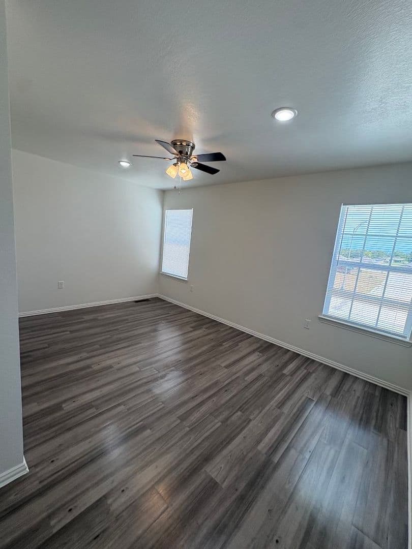 Dodge City Apartment: 3013 Choctaw St