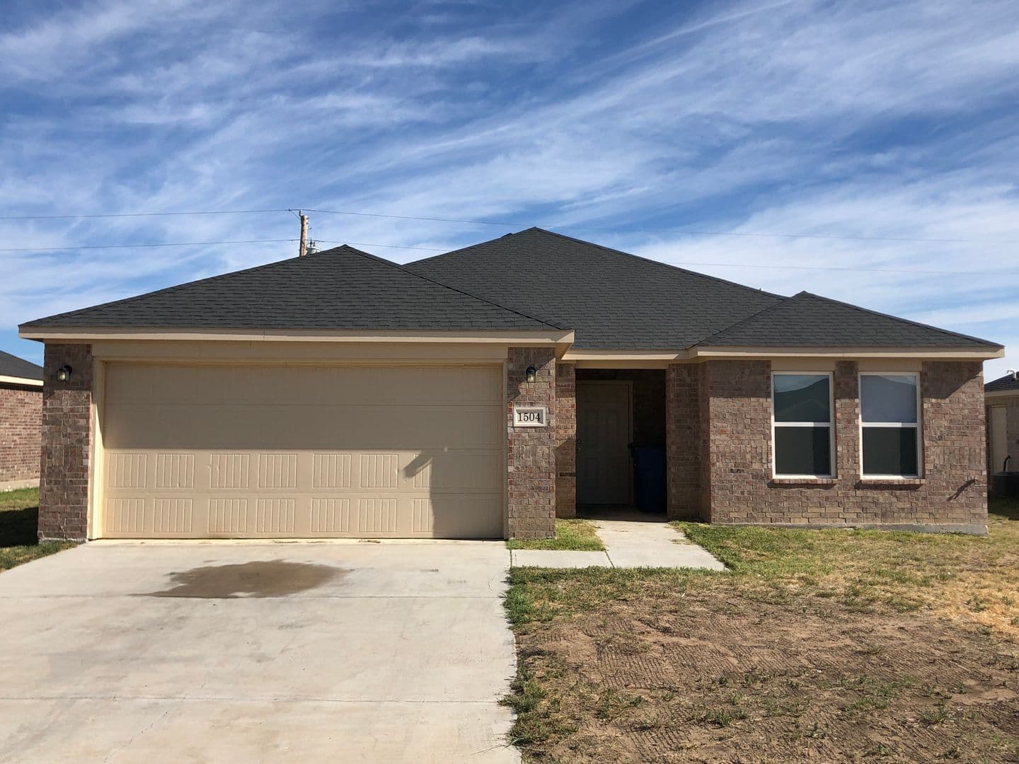 Guymon Apartment: 1641 NE 4th street