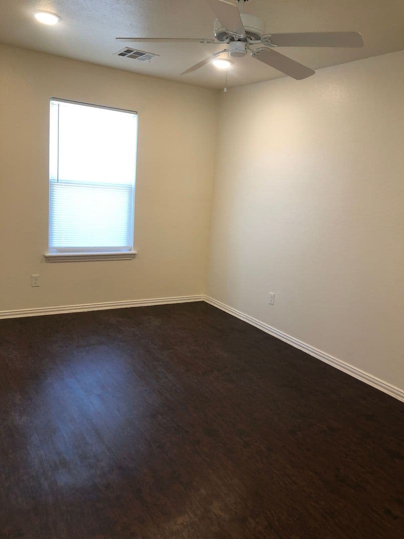 Guymon Multiplex: NE 4th St