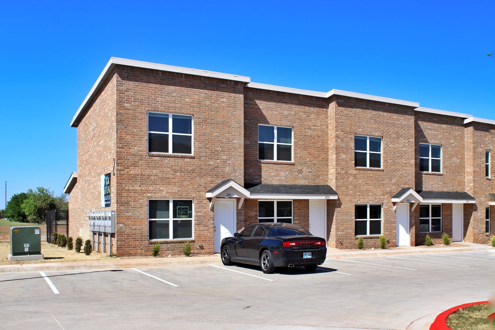 Oklahoma City Townhome: 11800 N Western Ave - 606