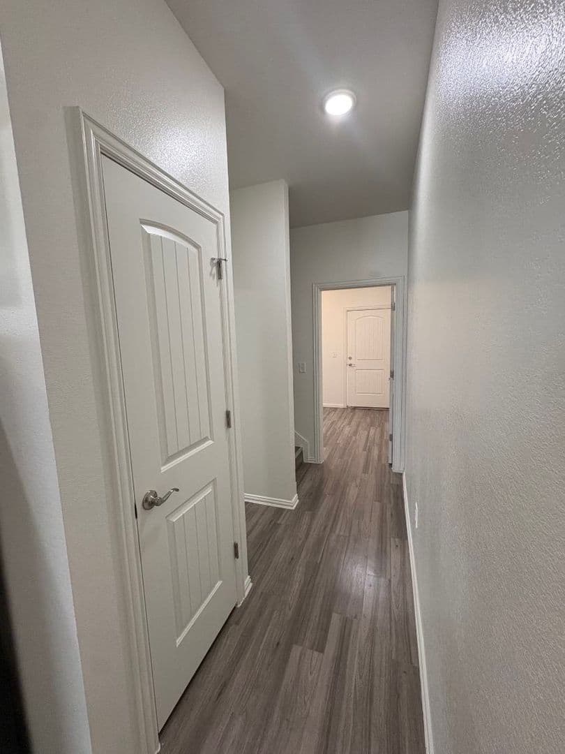 Dodge City Apartment: 3013 Choctaw St
