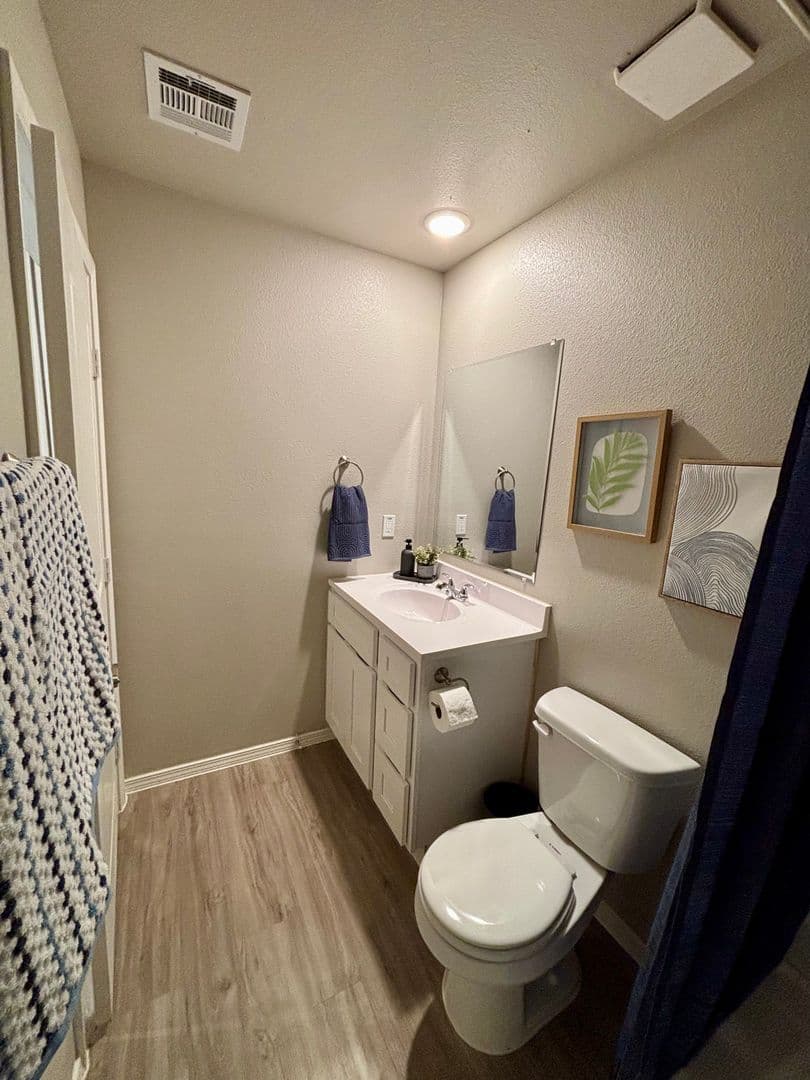Oklahoma City Apartment: Chisholm OKC