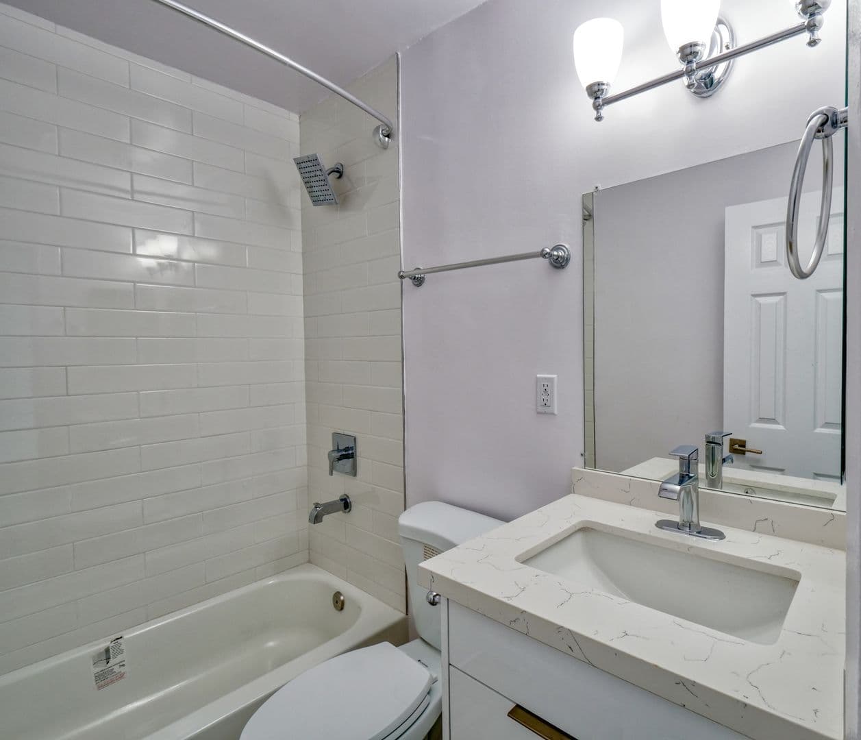 Los Angeles Apartment: 3721 Westwood Boulevard