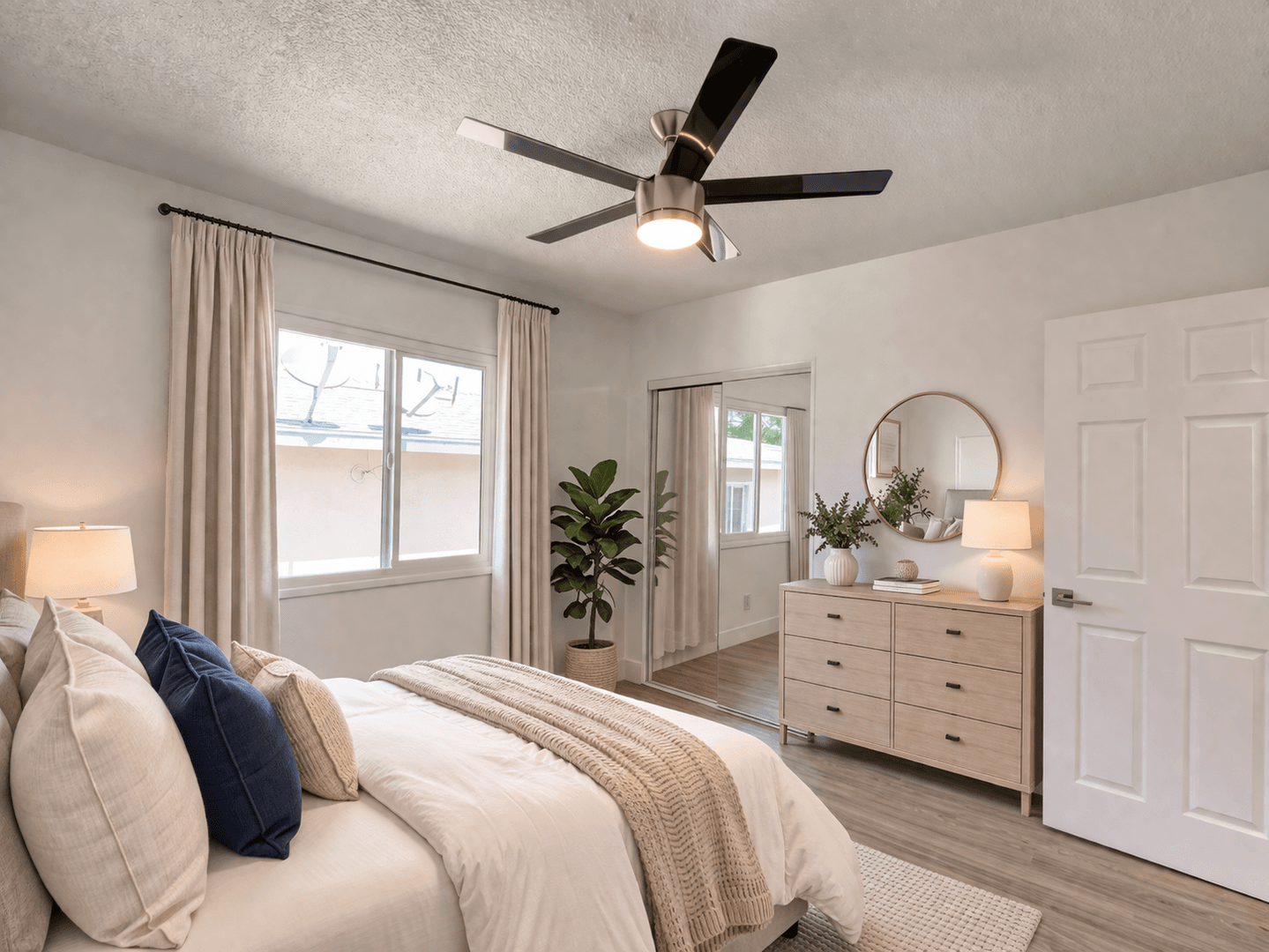 Los Angeles Apartment: 3926 Gibraltar Avenue
