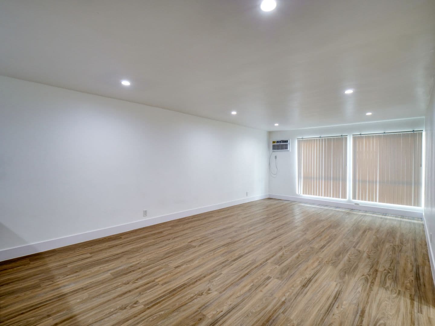 West Hollywood Apartment: 526 N. Orlando Avenue
