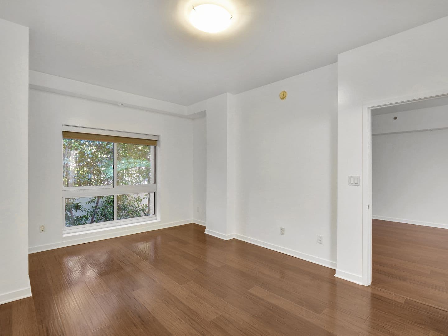 Los Angeles Apartment: 10599 Wilshire Blvd.