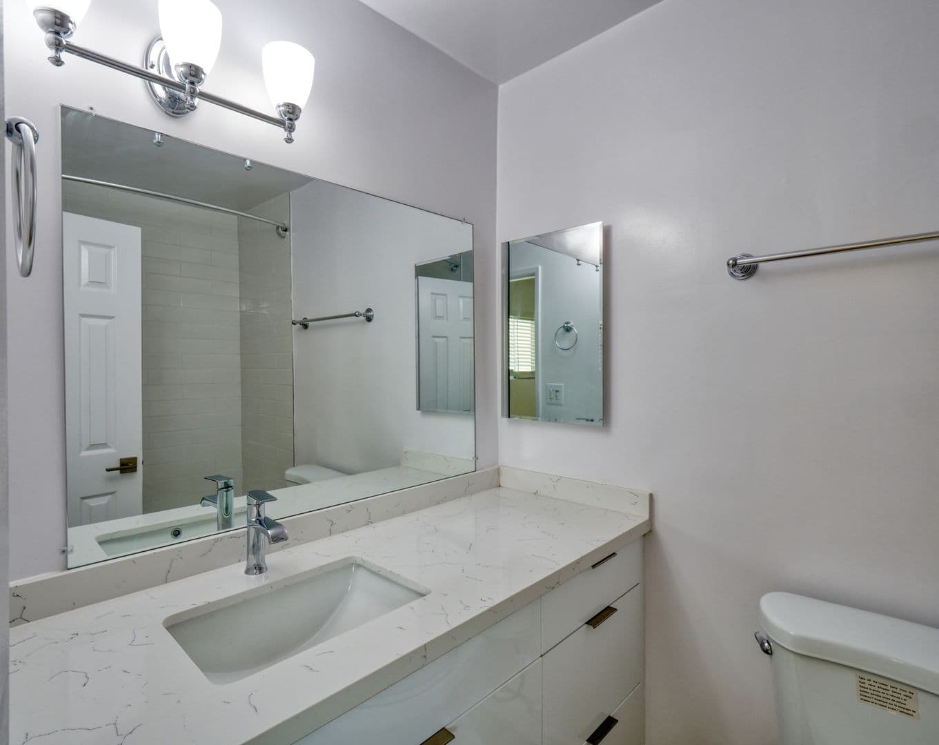 Los Angeles Apartment: 3721 Westwood Boulevard