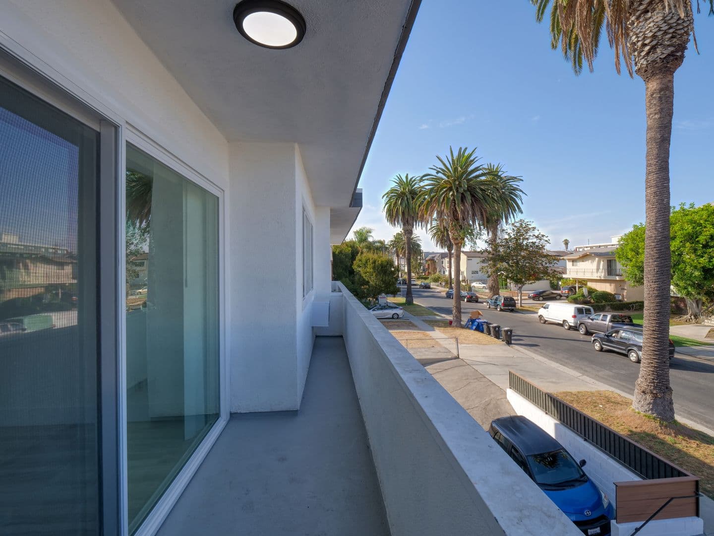 Los Angeles Apartment: 3721 Westwood Boulevard