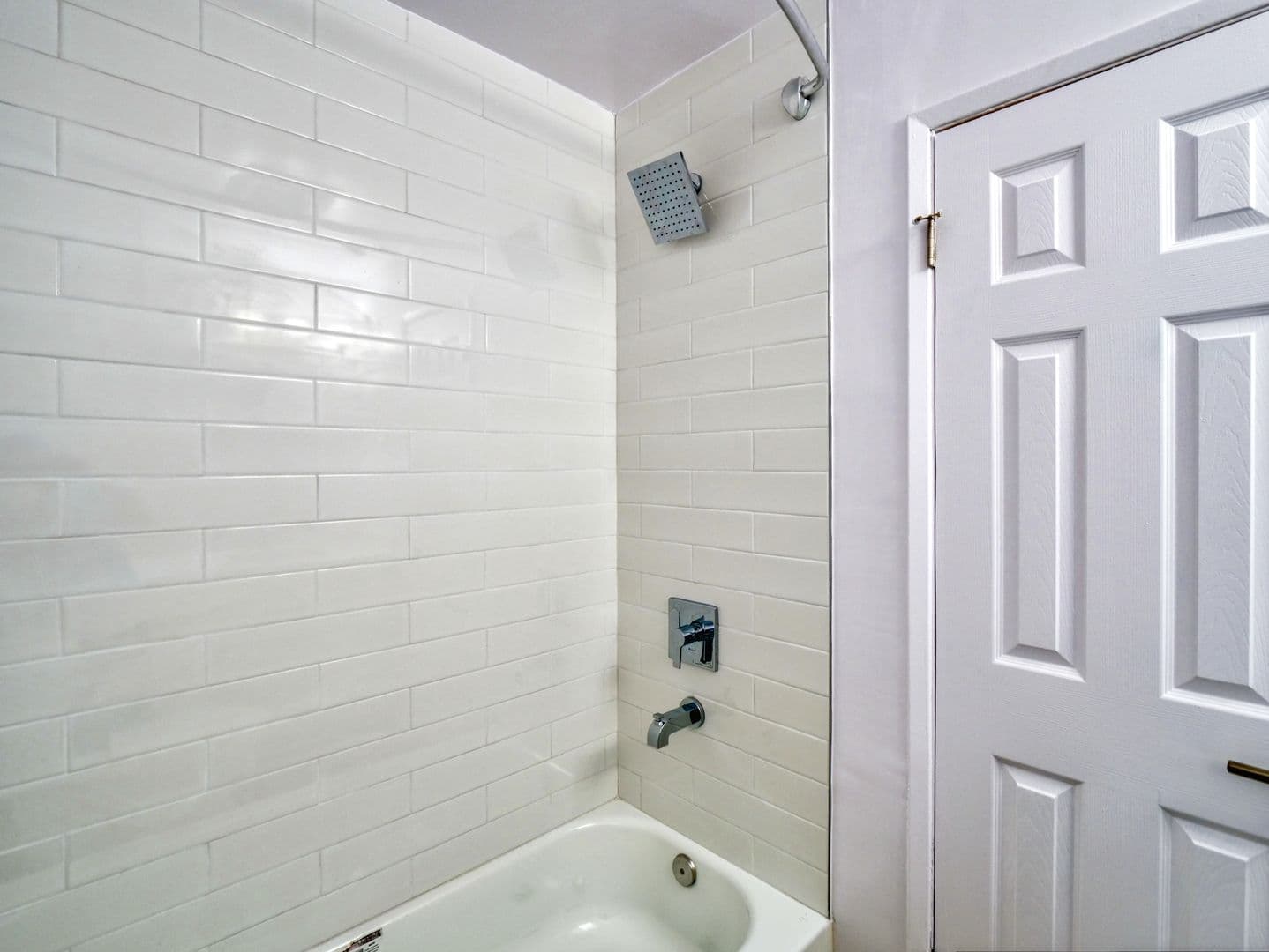Los Angeles Apartment: 3721 Westwood Boulevard