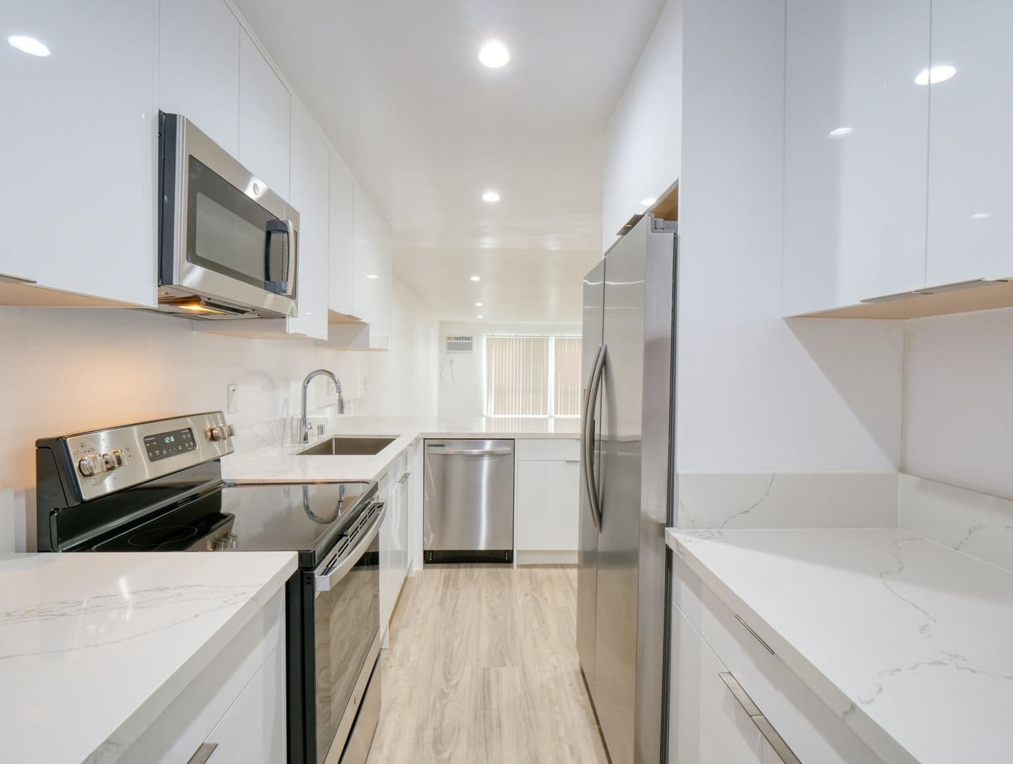 West Hollywood Apartment: 526 N. Orlando Avenue