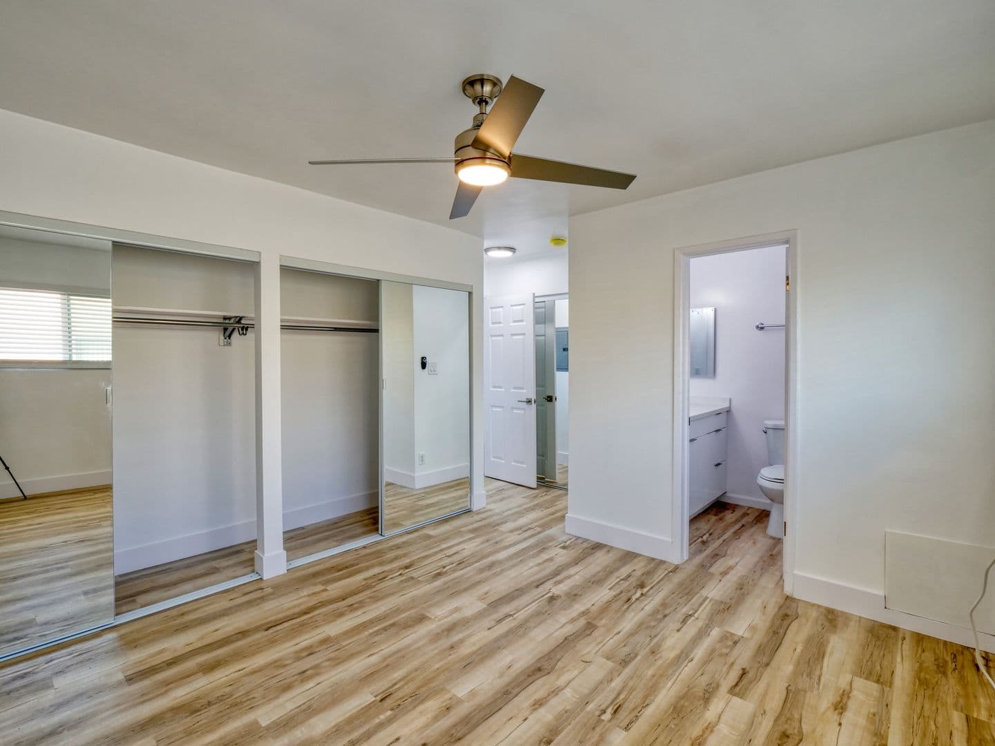 Los Angeles Apartment: 3721 Westwood Boulevard
