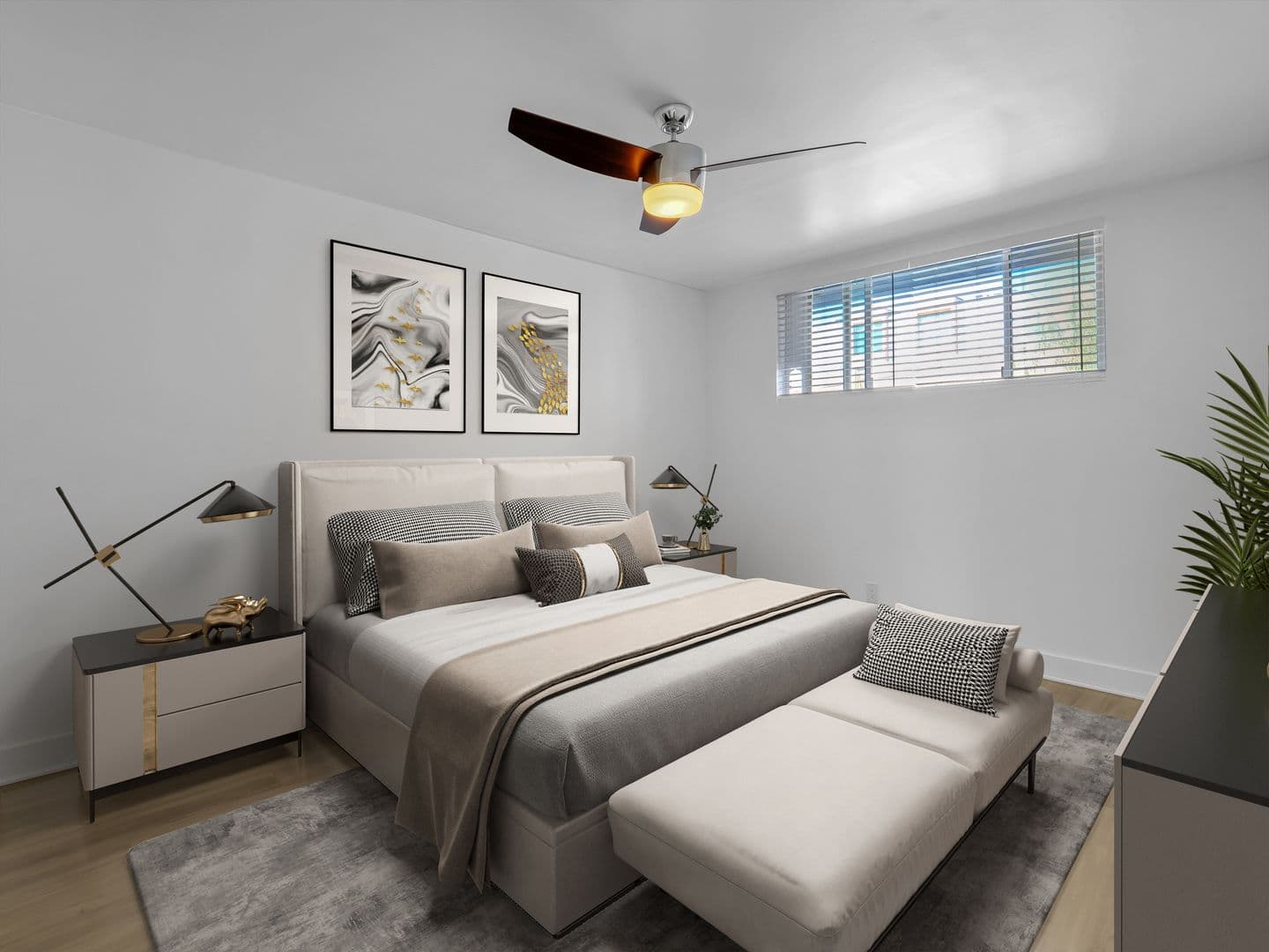 West Hollywood Apartment: 1115 Hacienda Place