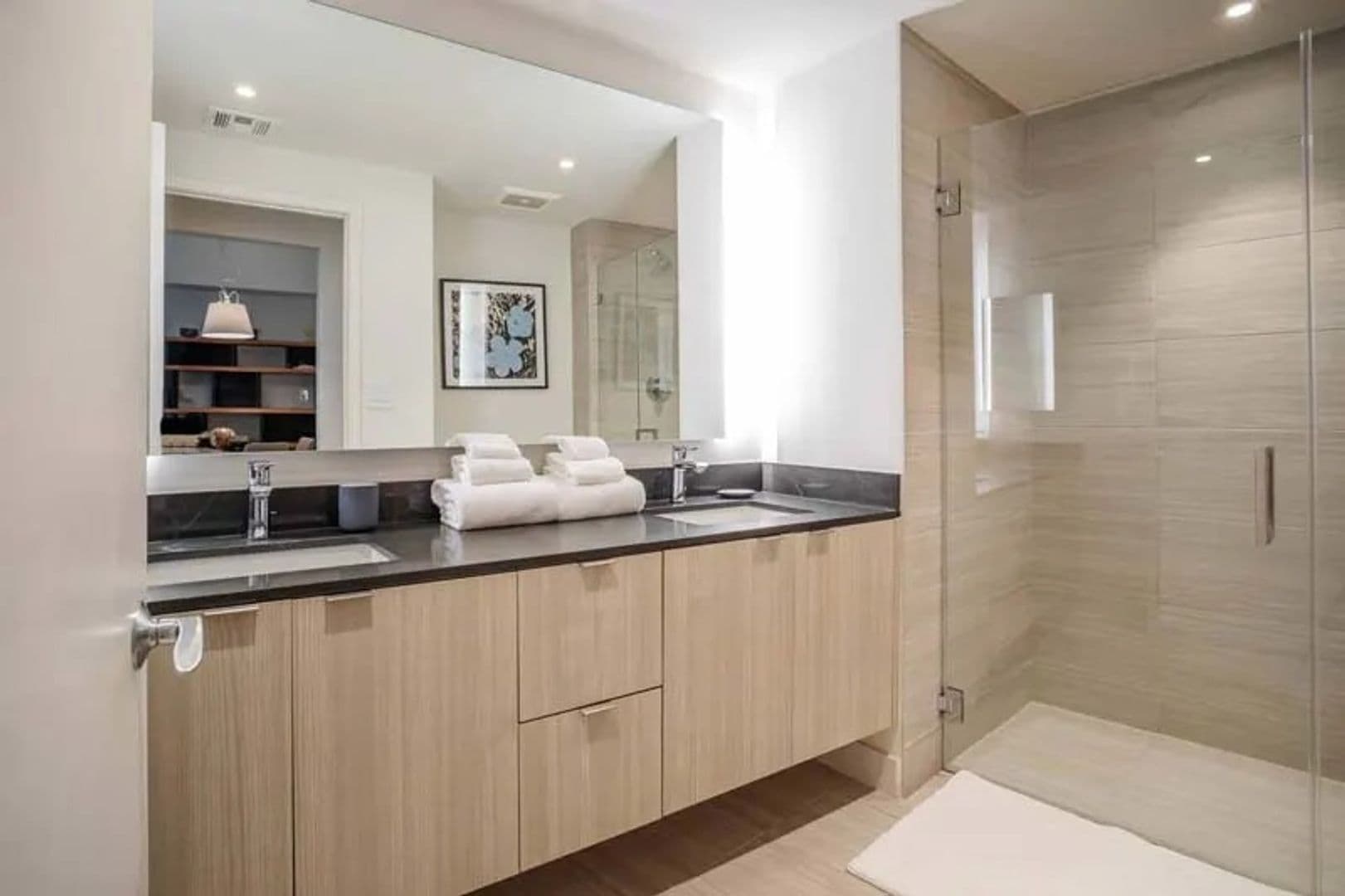 Los Angeles Apartment: 10599 Wilshire Blvd.
