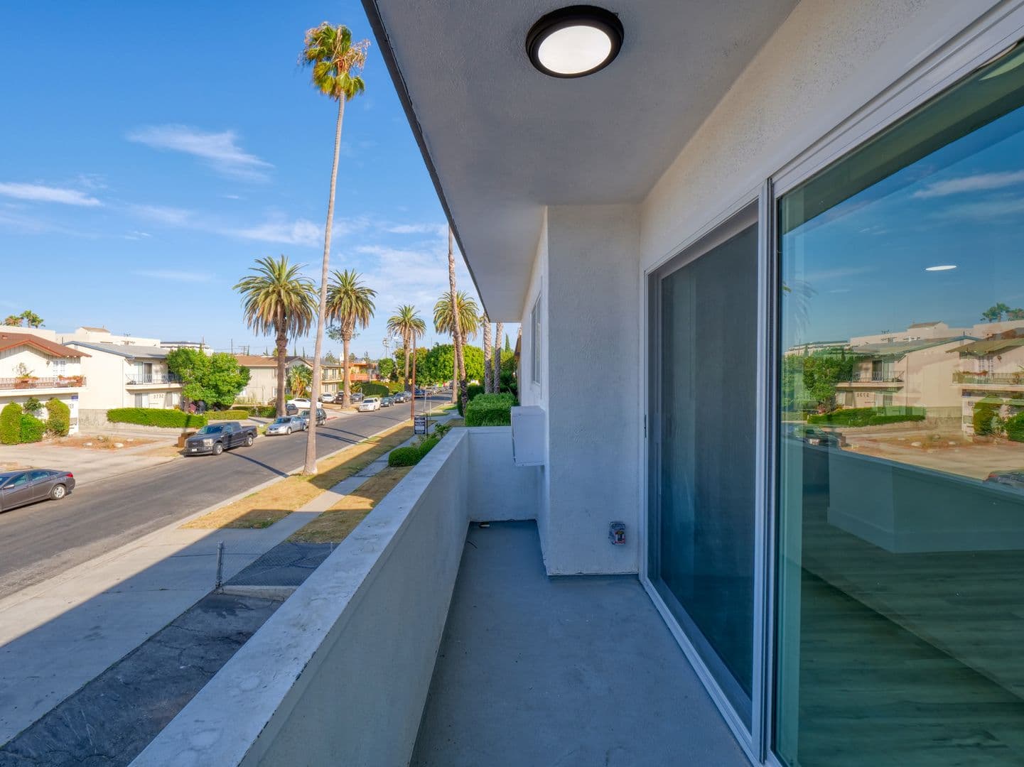 Los Angeles Apartment: 3721 Westwood Boulevard