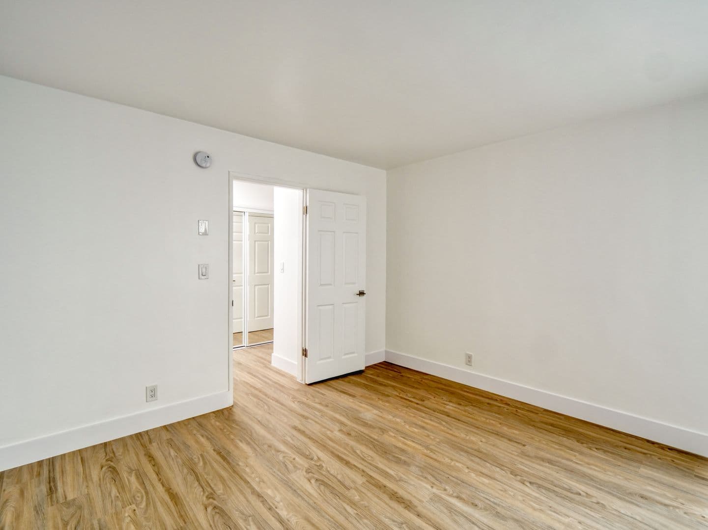 West Hollywood Apartment: 526 N. Orlando Avenue