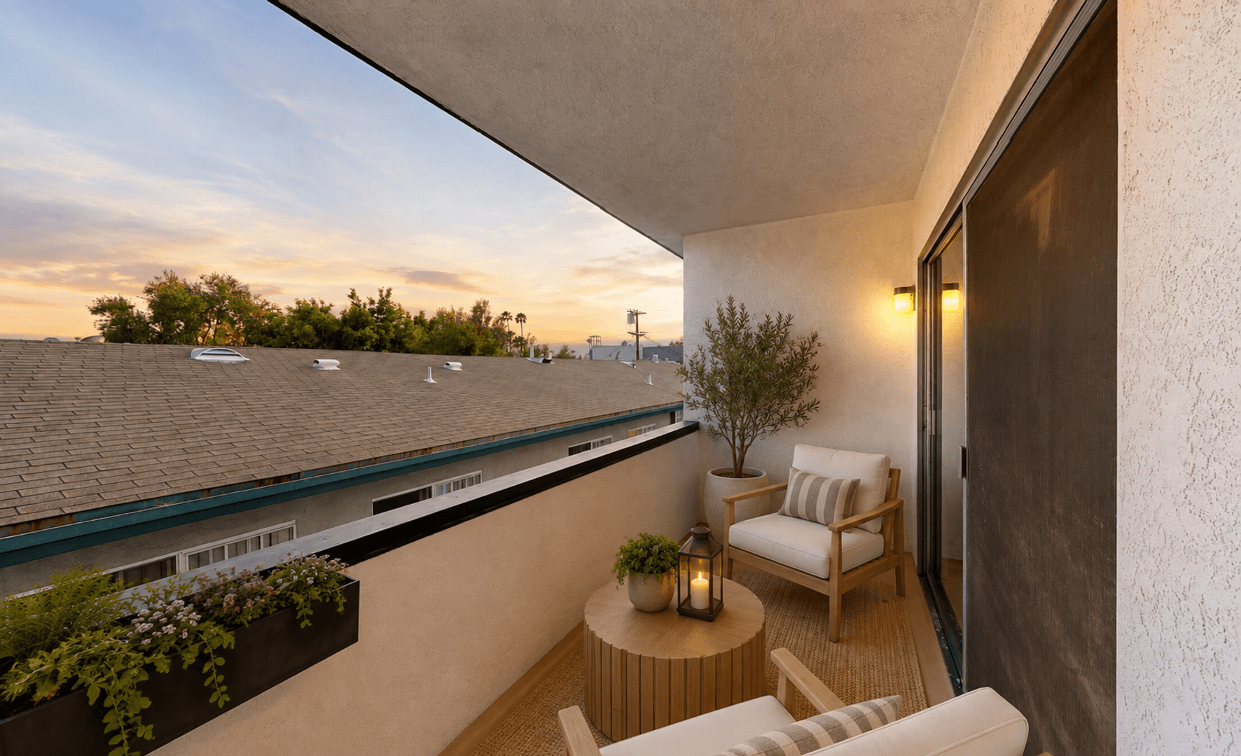 Los Angeles Apartment: 1933 S. Bedford Street
