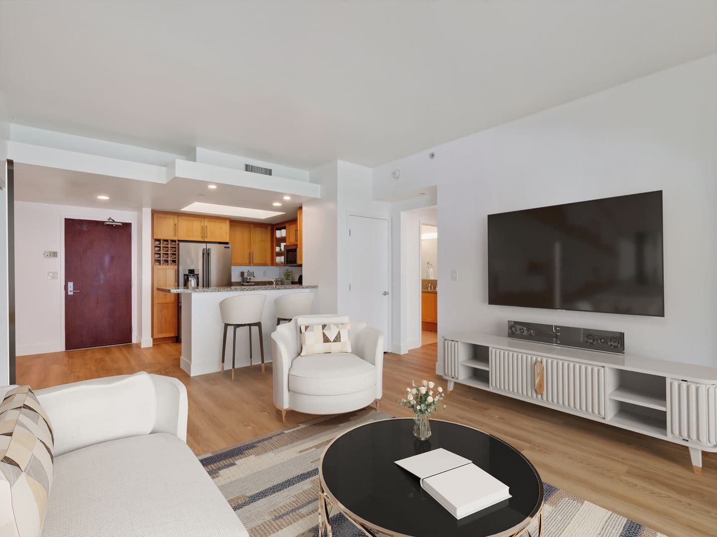 Los Angeles Apartment: 10599 Wilshire Blvd.