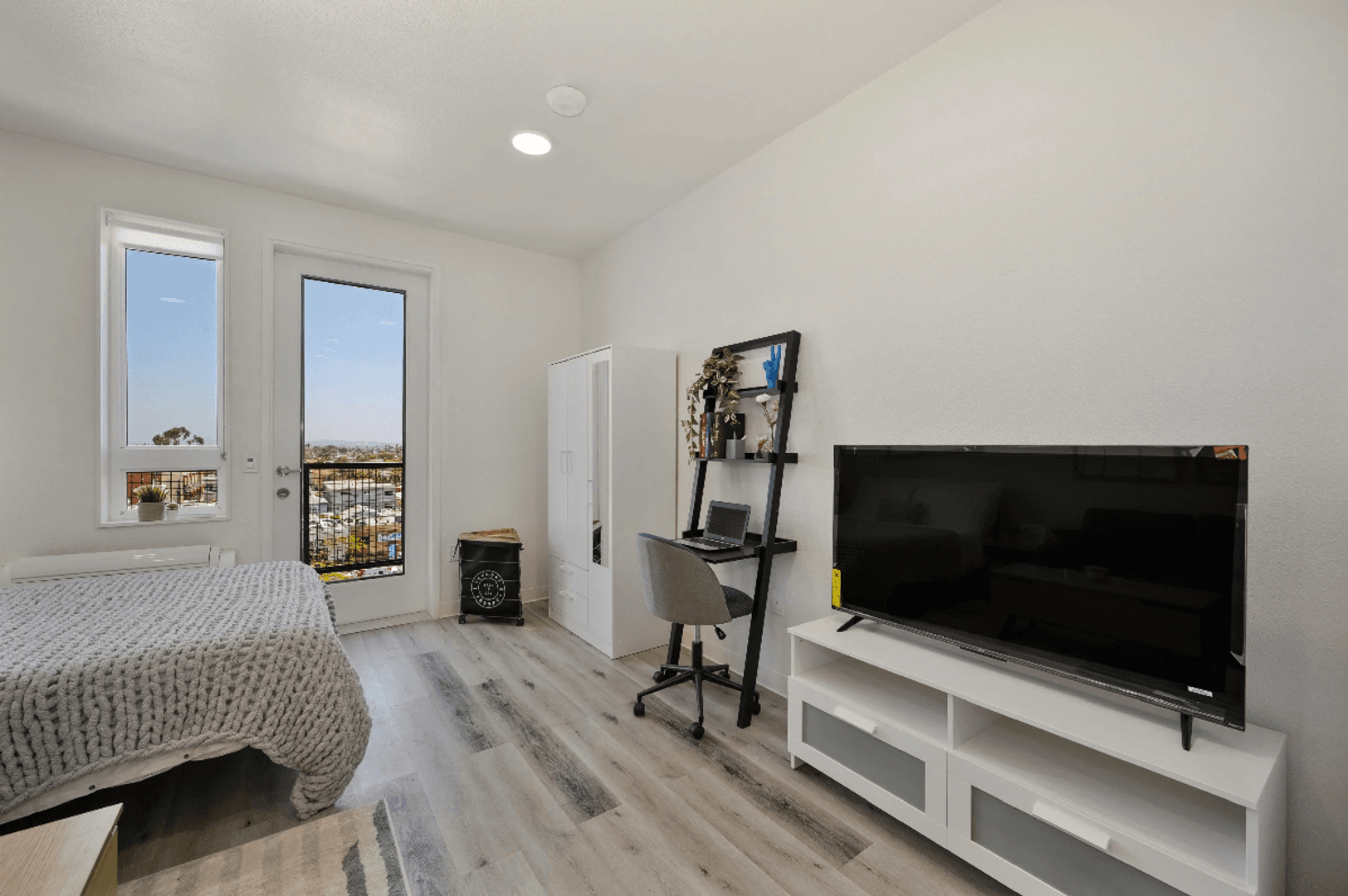 San Diego Apartment: 2911 Adams Avenue