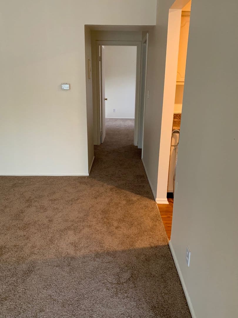 Indianapolis Apartment: 5220 Luzzane Lane