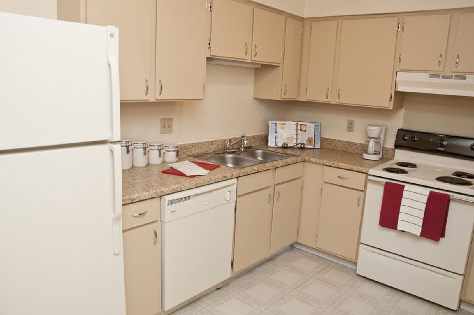 Indianapolis Apartment: 7936 Timber Ridge Dr.