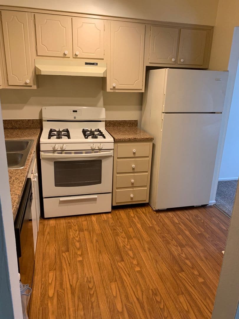 Indianapolis Apartment: 5220 Luzzane Lane