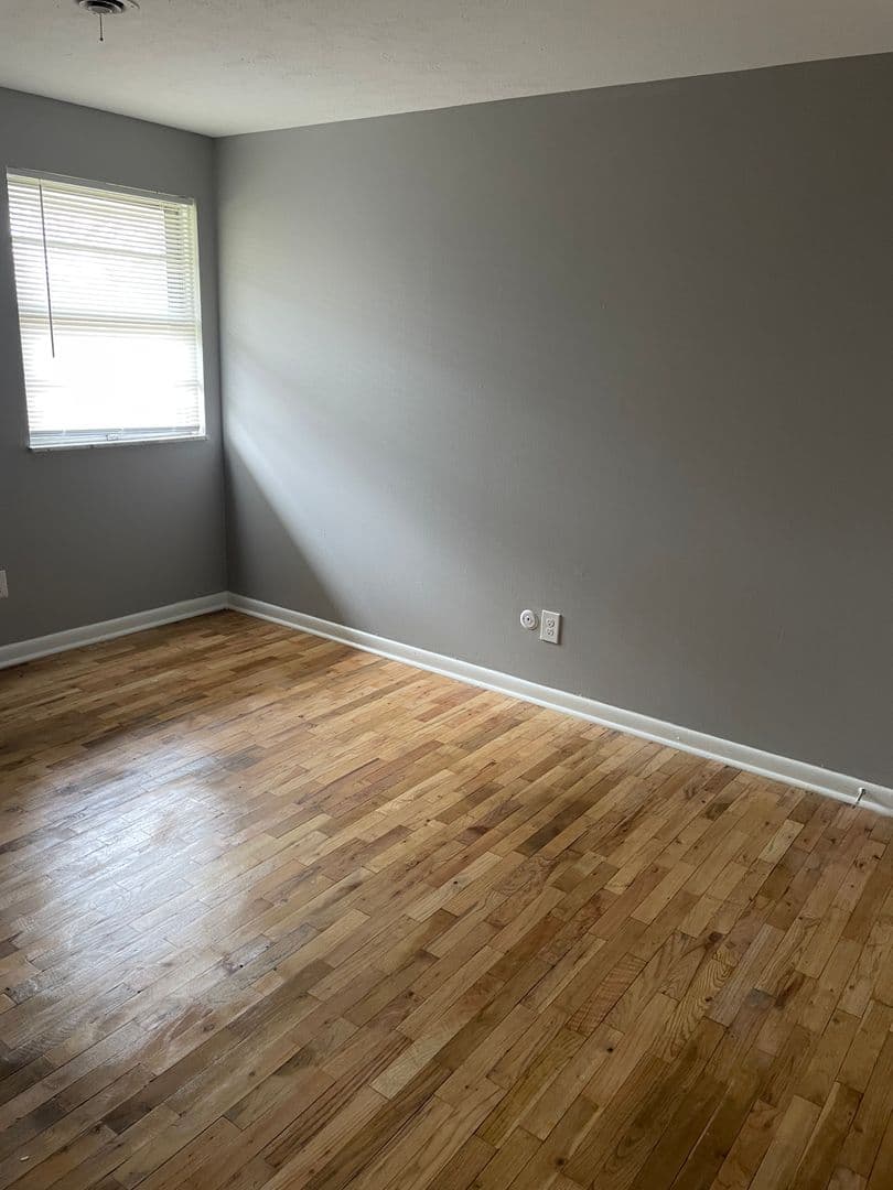 Indianapolis Apartment: 5220 Luzzane Lane