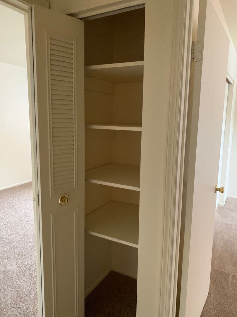 Indianapolis Apartment: 5220 Luzzane Lane