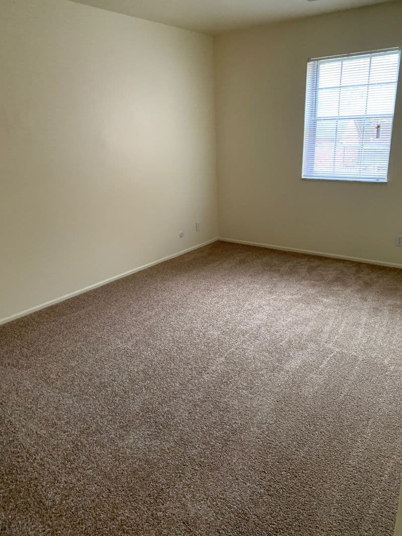 Indianapolis Apartment: 5220 Luzzane Lane