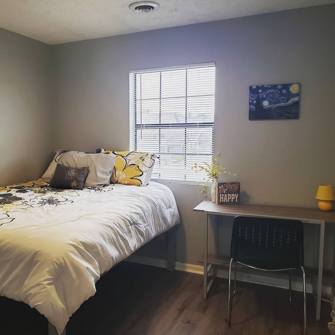 Terre Haute Apartment: 1095 Spruce St.