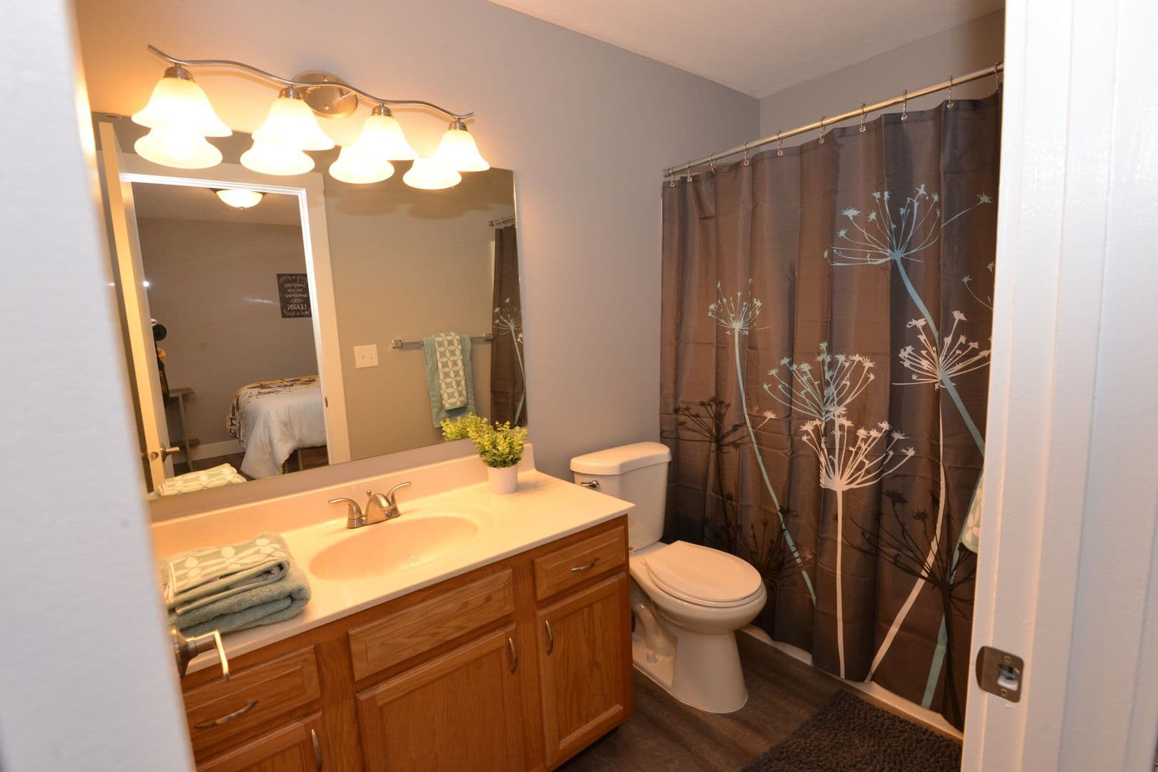 Terre Haute Apartment: 1095 Spruce St.
