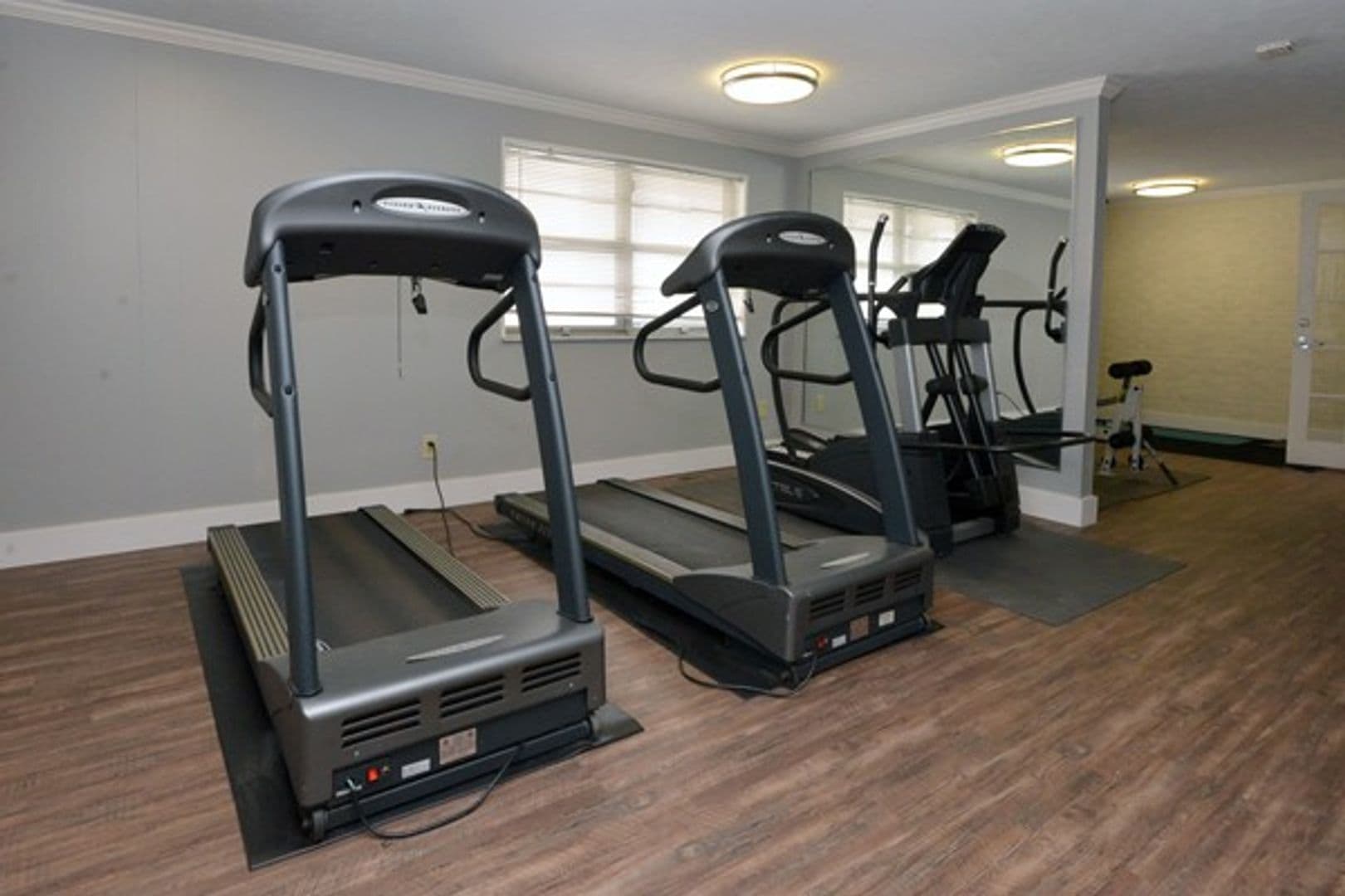 Indianapolis Apartment: 5220 Luzzane Lane