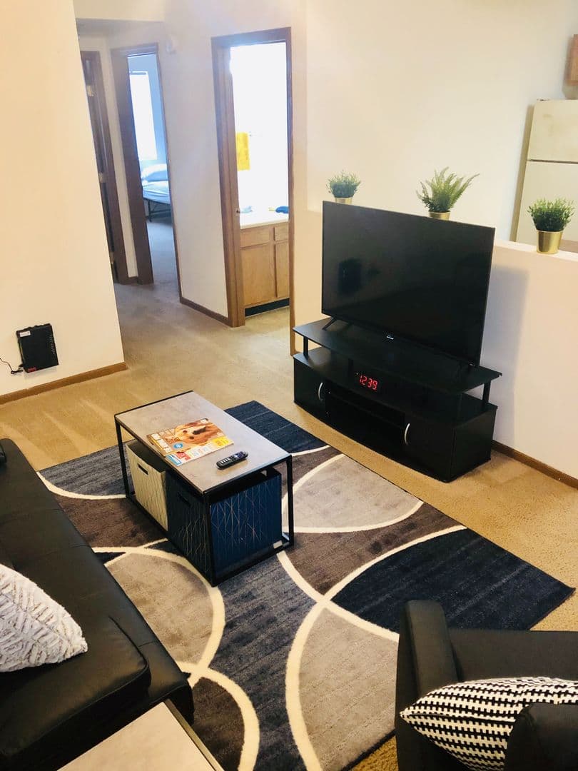 Terre Haute Apartment: 1095 Spruce St.